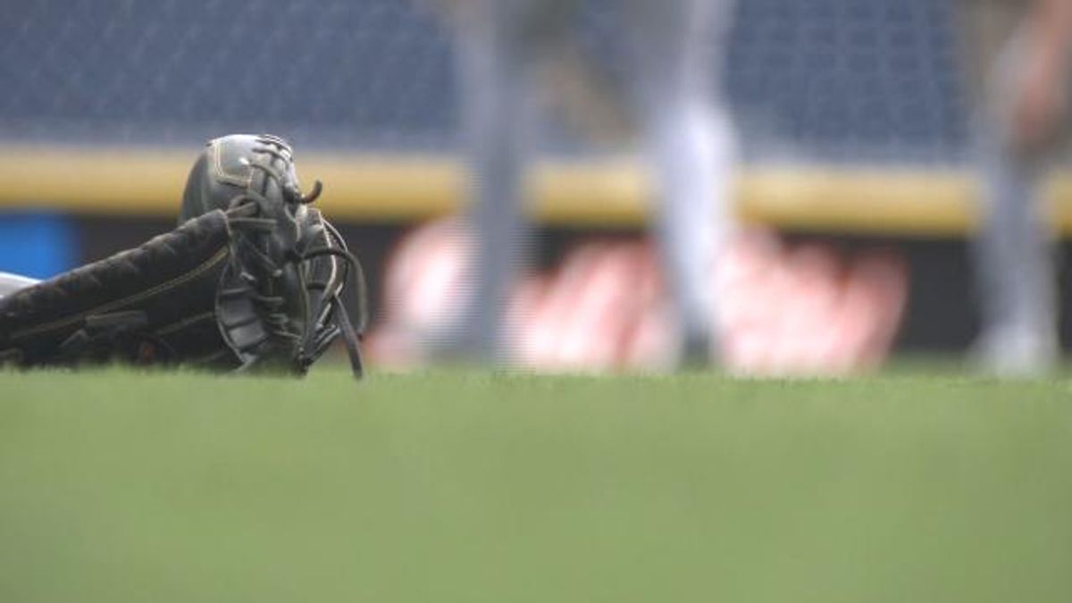 Durham Bulls warming up