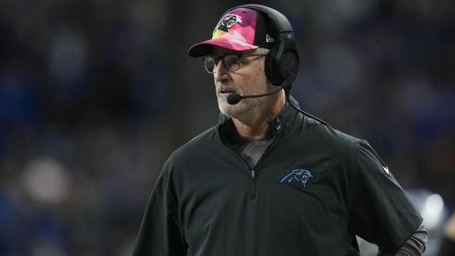 Panthers agree to terms with Thomas Brown as offensive coordinator