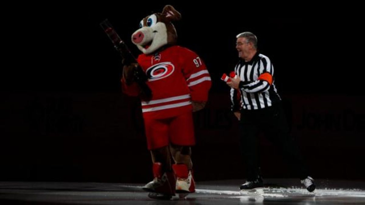 Canes top NHL’s-best Ducks in shootout, 3-2